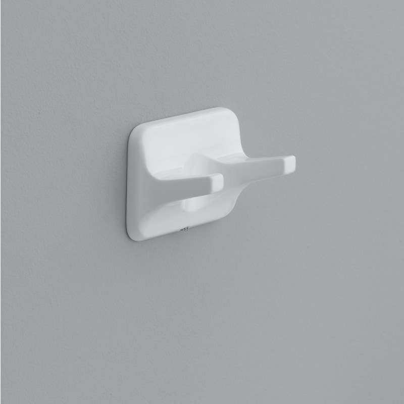 DBL ROBE HOOK BRGHT WHT
